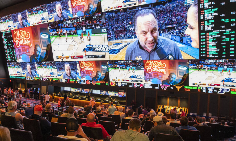 Las Vegas sportsbooks ride underdogs to another big day in NCAA tourney