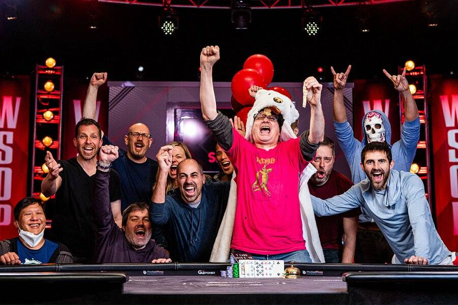 Steve Albini, ex-Nirvana producer, wins WSOP tournament