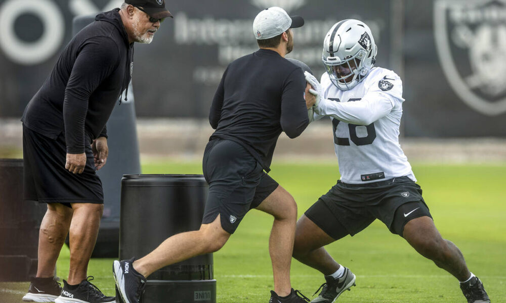 Raiders’ Josh Jacobs focused on football, not contract
