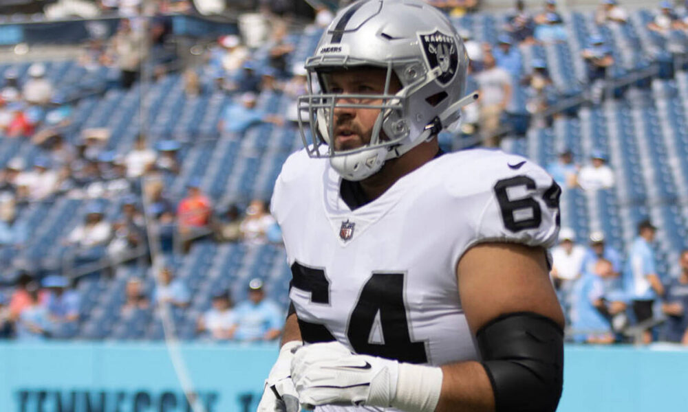 Alex Bars signed by Raiders from practice squad