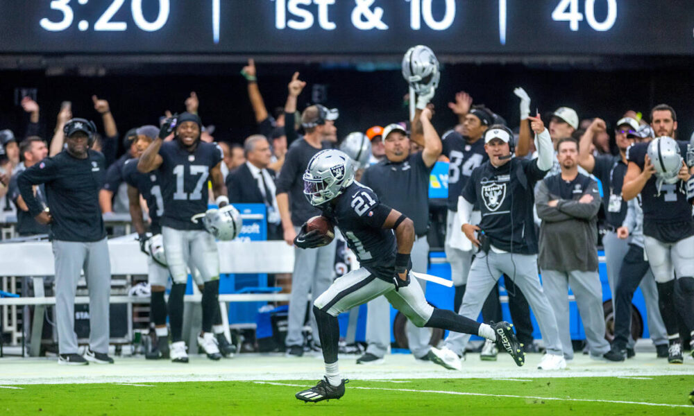 Raiders’ Amik Robertson scores defensive TD in win over Broncos