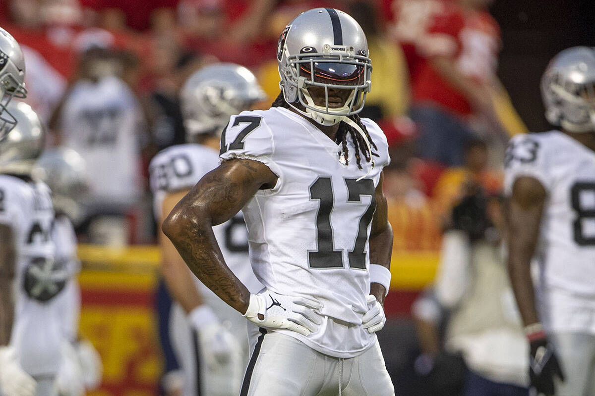 Davante Adams, Raiders Wide Receiver, Charged With Assault – Fan Shotz