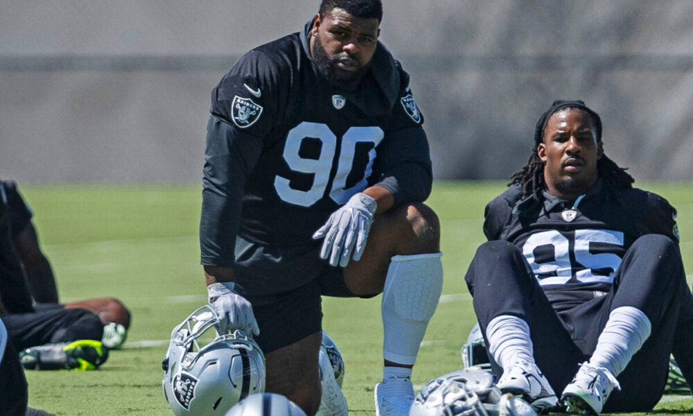 Raiders trade DT Johnathan Hankins to Dallas Cowboys