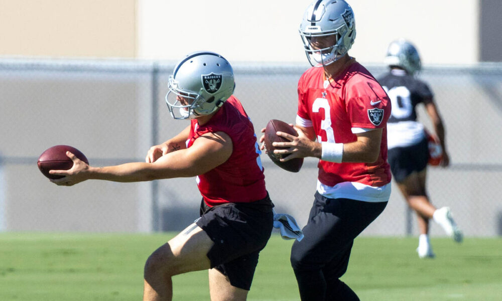 Derek Carr’s brief injury gets Raiders, Jarrett Stidham experience
