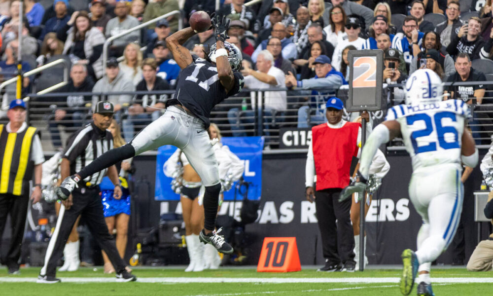 Raiders’ Josh Jacobs, Davante Adams bright spots in dim season