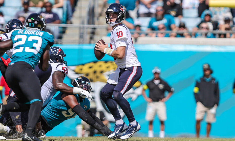 NFL Week 17 betting picks: Texans will tame Jaguars again
