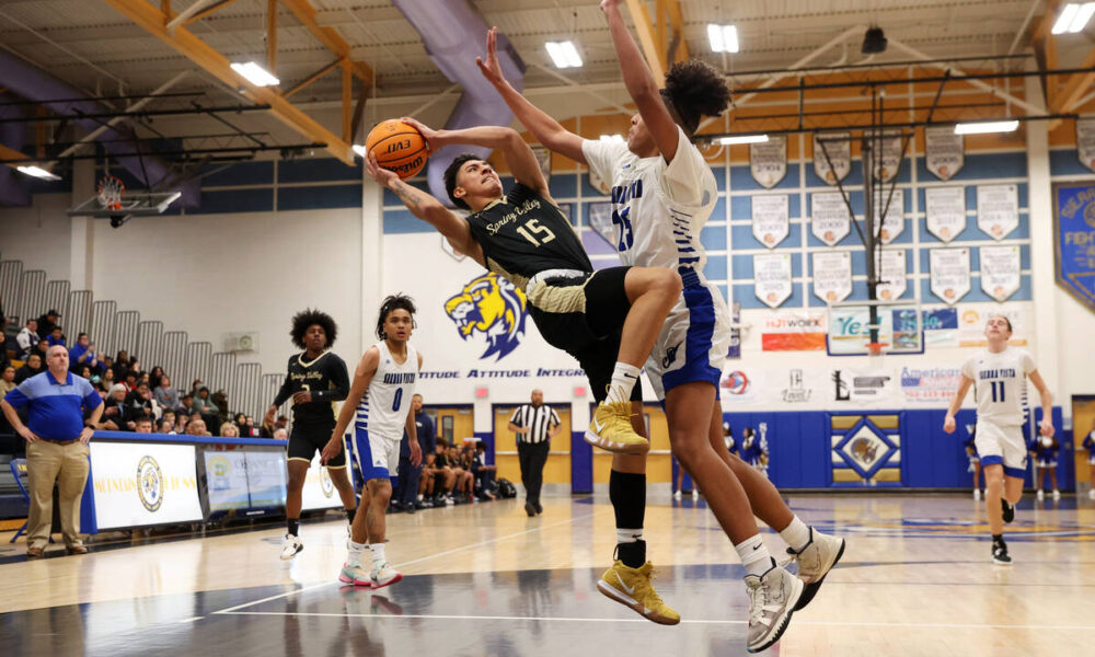 Spring Valley boys basketball edges Sierra Vista — PHOTOS