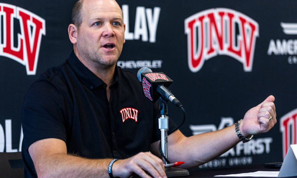 UNLV, Barry Odom announce 18 signees for class of 2023