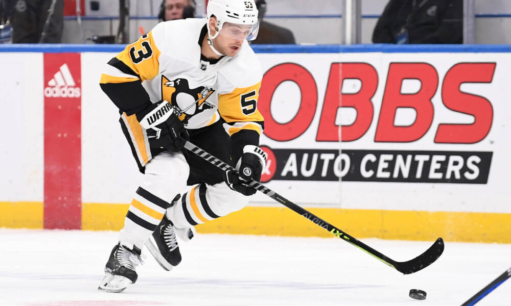 Golden Knights acquire Teddy Blueger from Pittsburgh Penguins