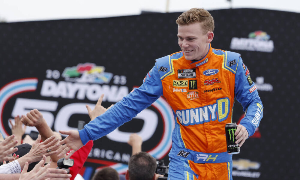 Riley Herbst seeks first Xfinity win at LVMS
