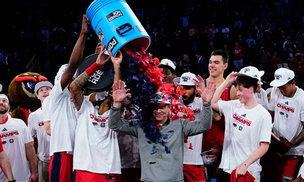FAU bettor has $400 to win $800K on Owls to win NCAA title