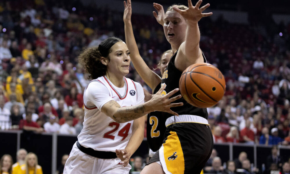 Essence Booker, former UNLV guard, joins Phoenix Mercury