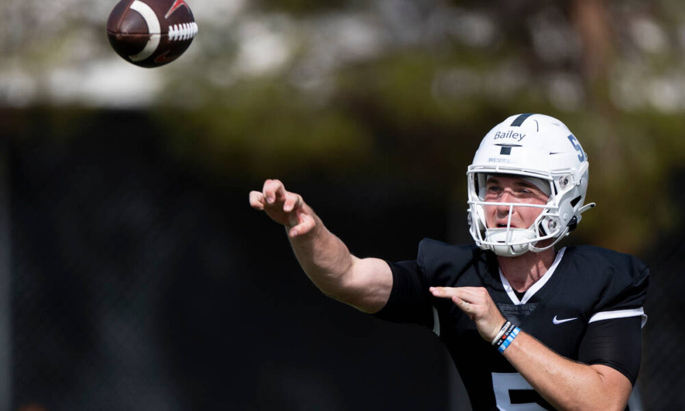 Harrion Bailey, former UNLV and Tennessee QB, back in transfer portal