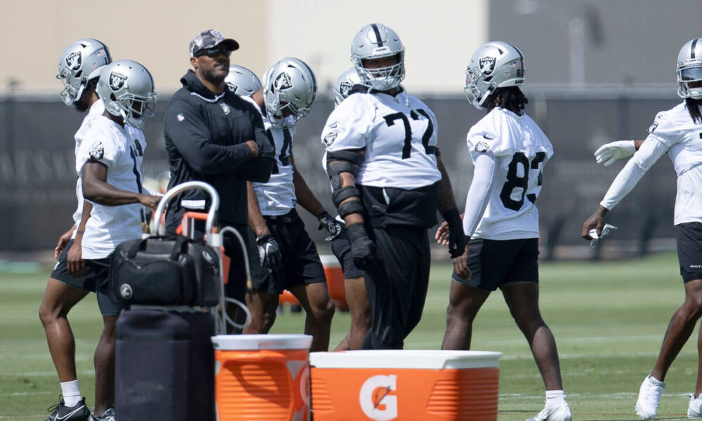 Raiders offensive line, once a liability, becomes a strength