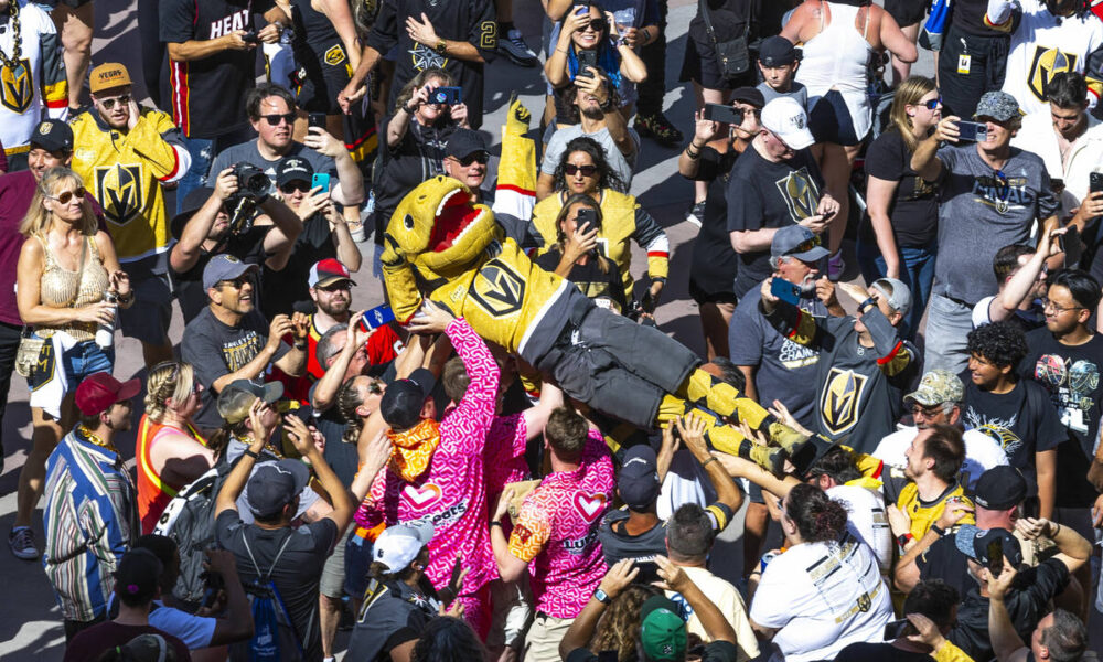 Golden Knights championship parade bus service offered on Las Vegas Strip