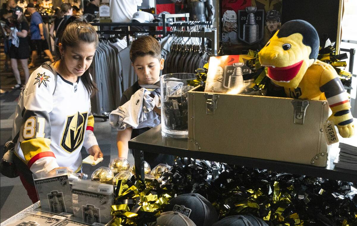 Golden Knights fans break Stanley Cup merchandise, food sales records