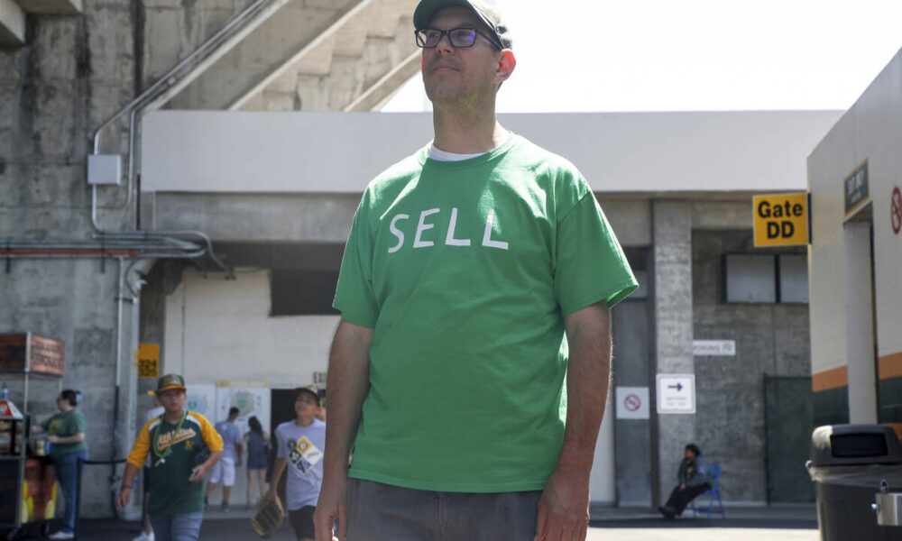 A’s fan-made ‘sell’ T-Shirt to be added to National Baseball Hall of Fame