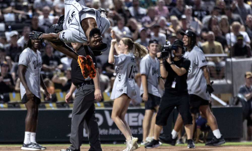 Raiders’ Nate Hobbs bloodied during charity softball game in Las Vegas