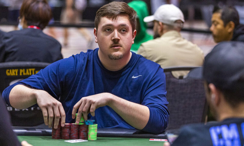 WSOP: Ian Matakis leads several top poker pros in race for player of the year
