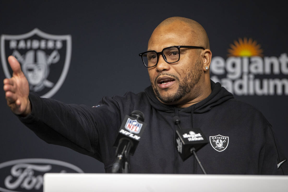 Titans Request Interview With Raiders’ Antonio Pierce For Head Coach ...