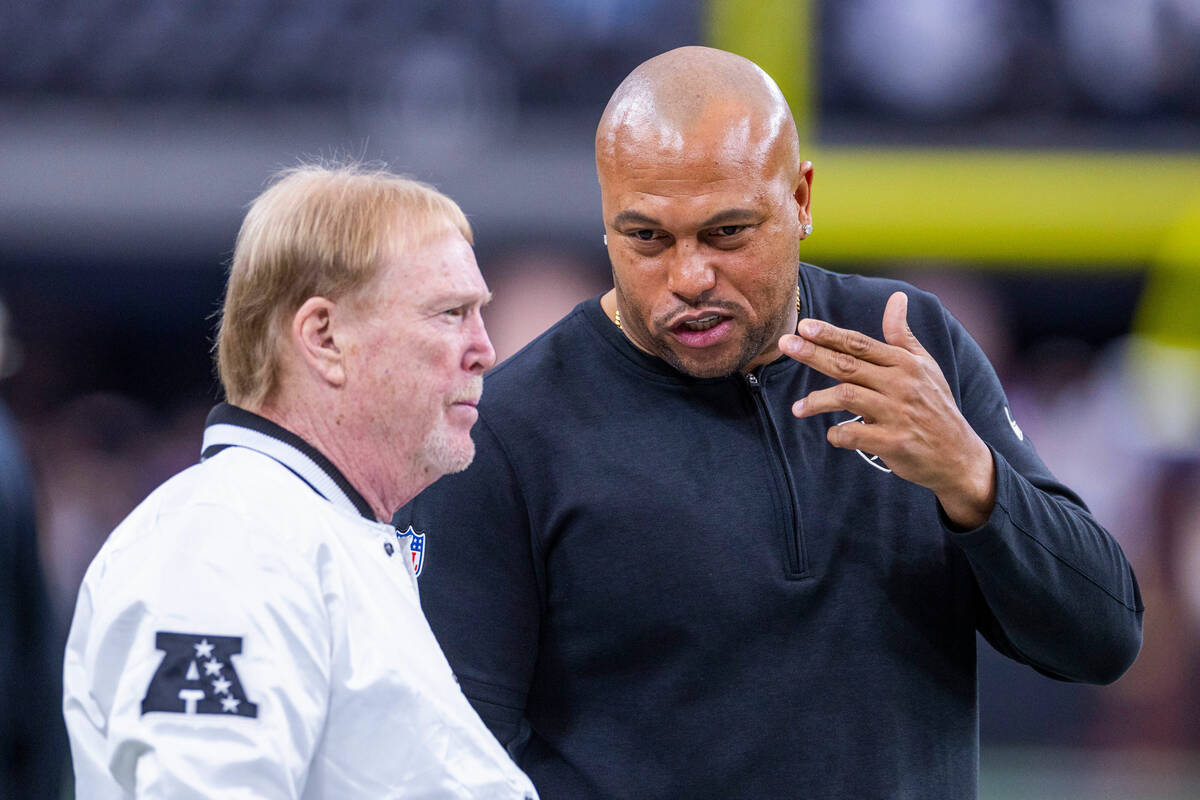 Raiders’ Mark Davis must have final say on next coach, not players | Ed Graney | Sports