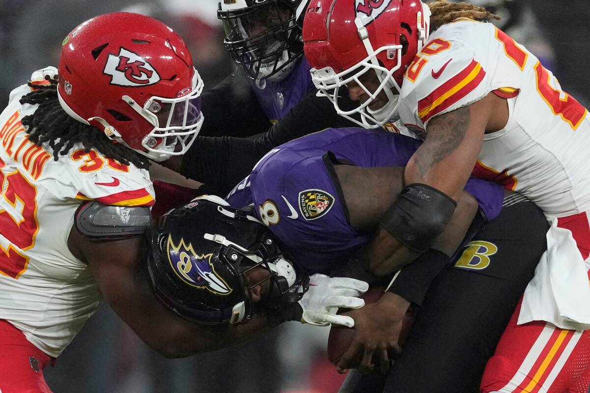 Super Bowl final score predictions: 52 experts pick Chiefs-49ers | Betting