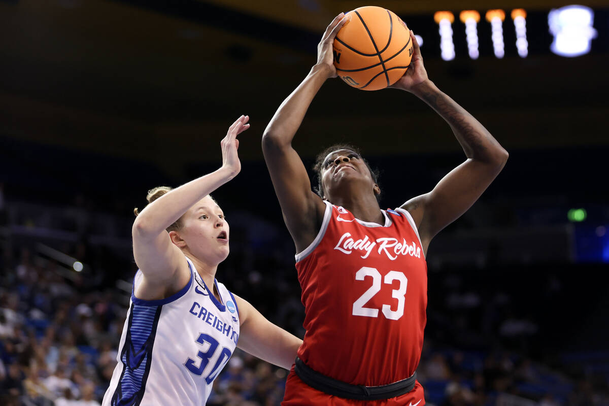 UNLV’s Desi-Rae Young makes history in final game for Lady Rebels | UNLV Basketball | Sports