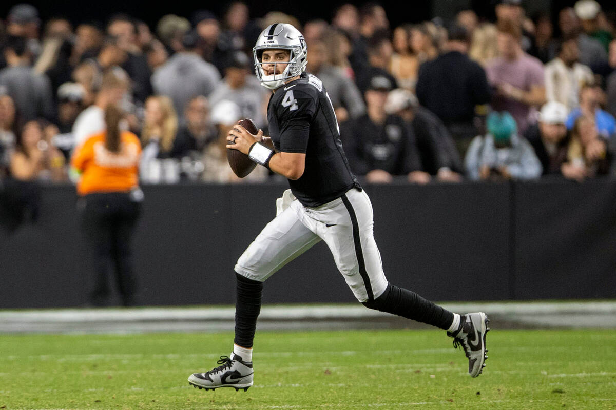 Raiders favored in only 2 games at Las Vegas sportsbooks | Betting