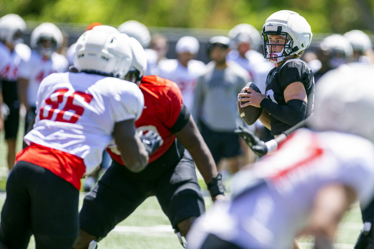UNLV football ready to enter coach Dan Mullen’s 1st fall camp | UNLV Football | Sports