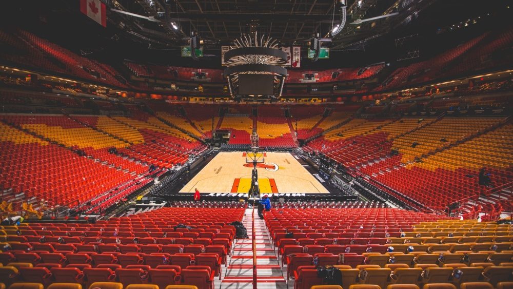 Three-team trade sends Norman Powell to Heat, John Collins to Clippers | KKGK, KLAV, KWWN, KRLV (LVSN)