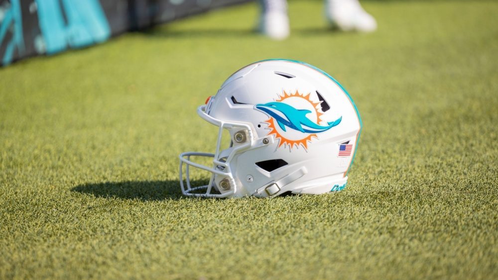 Miami Dolphins safety Ashtyn Davis sustains lower leg injury during training camp | KKGK, KLAV, KWWN, KRLV (LVSN)