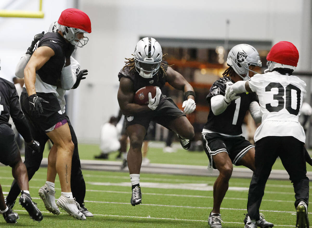 Raiders’ Ashton Jeanty falls in fantasy football high-stakes drafts | Betting