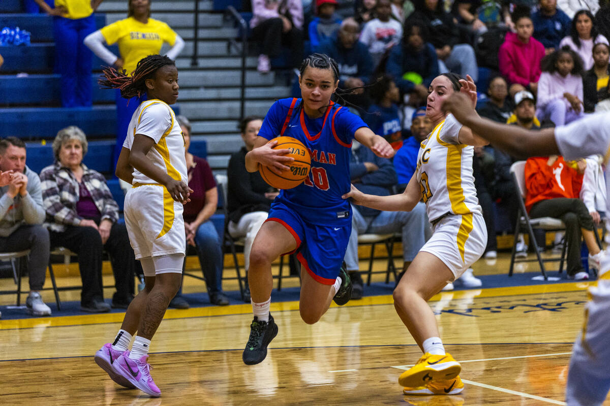 Bishop Gorman’s Aaliah Spaight has offers from South Carolina, LSU