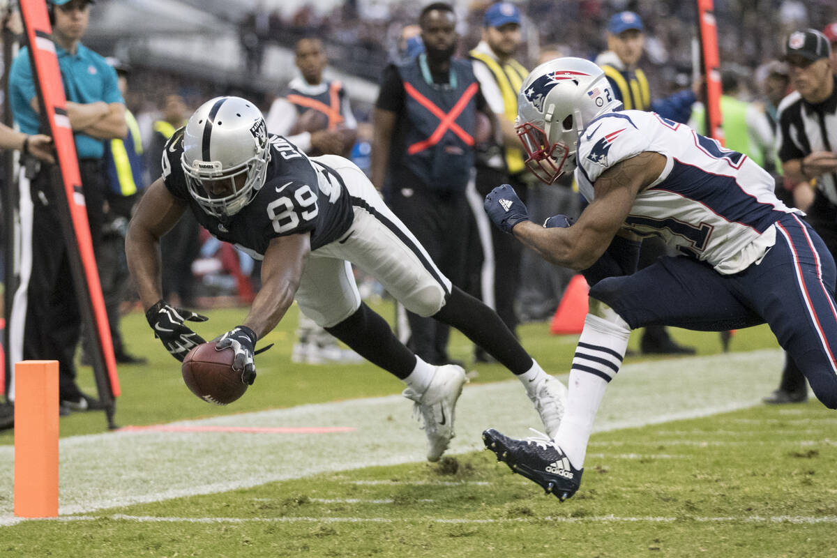 Raiders sign Amari Cooper after Jakobi Meyers requests trade | Raiders News