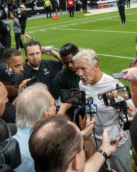 Raiders Training Camp Scrimmage: Geno Smith Shines, Offense Finds Rhythm | KKGK, KLAV, KWWN, KRLV (LVSN)