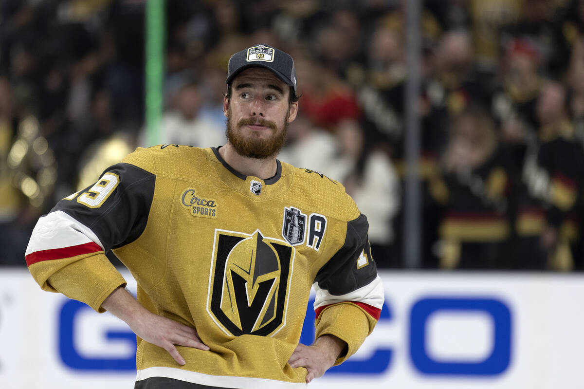 Will Burkart has funny interaction with Golden Knights’ Reilly Smith | Golden Knights