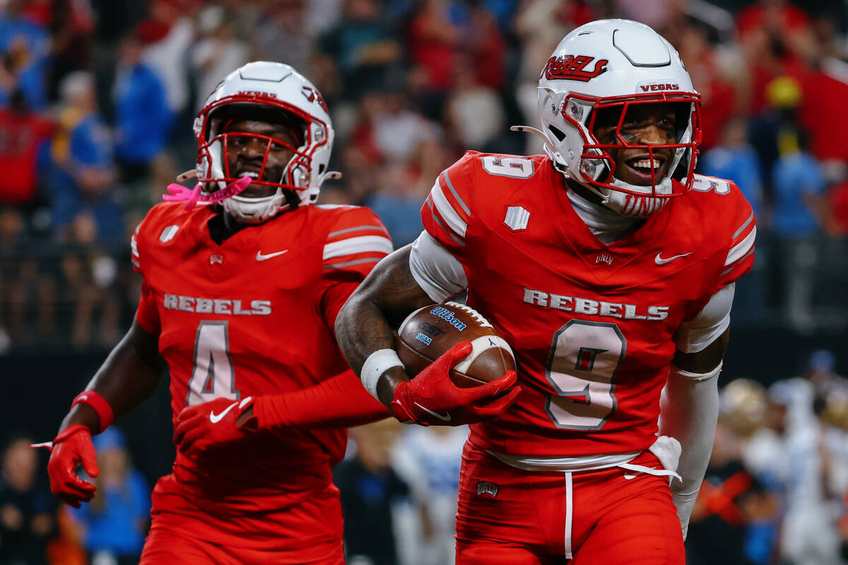 UNLV football beats UCLA behind QB Anthony Colandrea, improves to 3-0 | UNLV Football | Sports