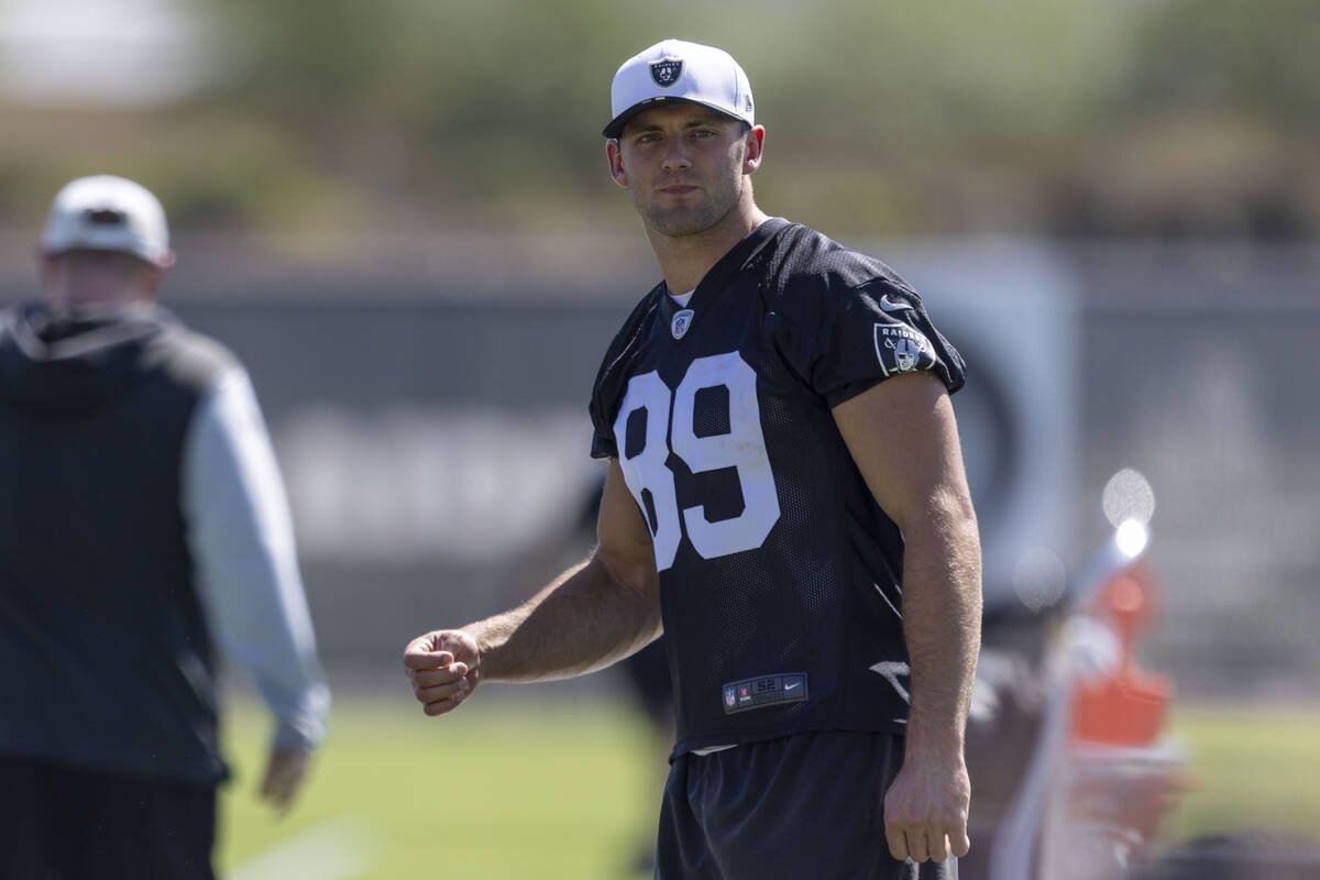 Brock Bowers active: Raiders tight end to play against Chargers on ‘MNF’ | Raiders News