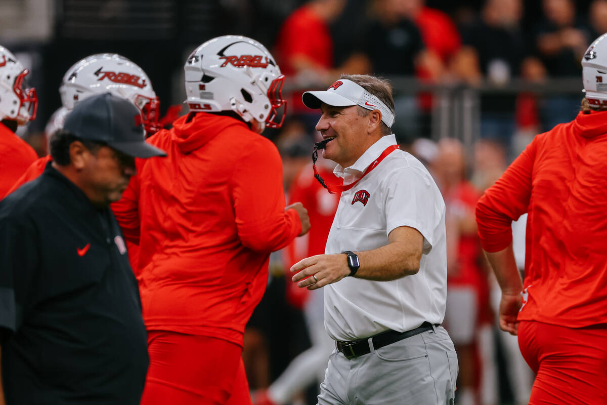 UNLV football coach Dan Mullen talks UCLA firing DeShaun Foster | UNLV Football | Sports