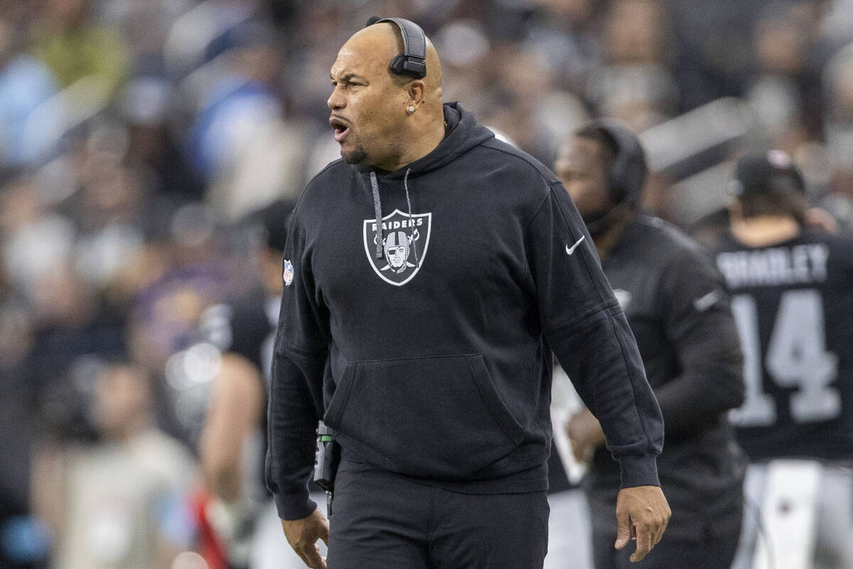 Tom Brady ‘was a great asset for us,’ ex-Raiders coach Antonio Pierce says | Raiders News
