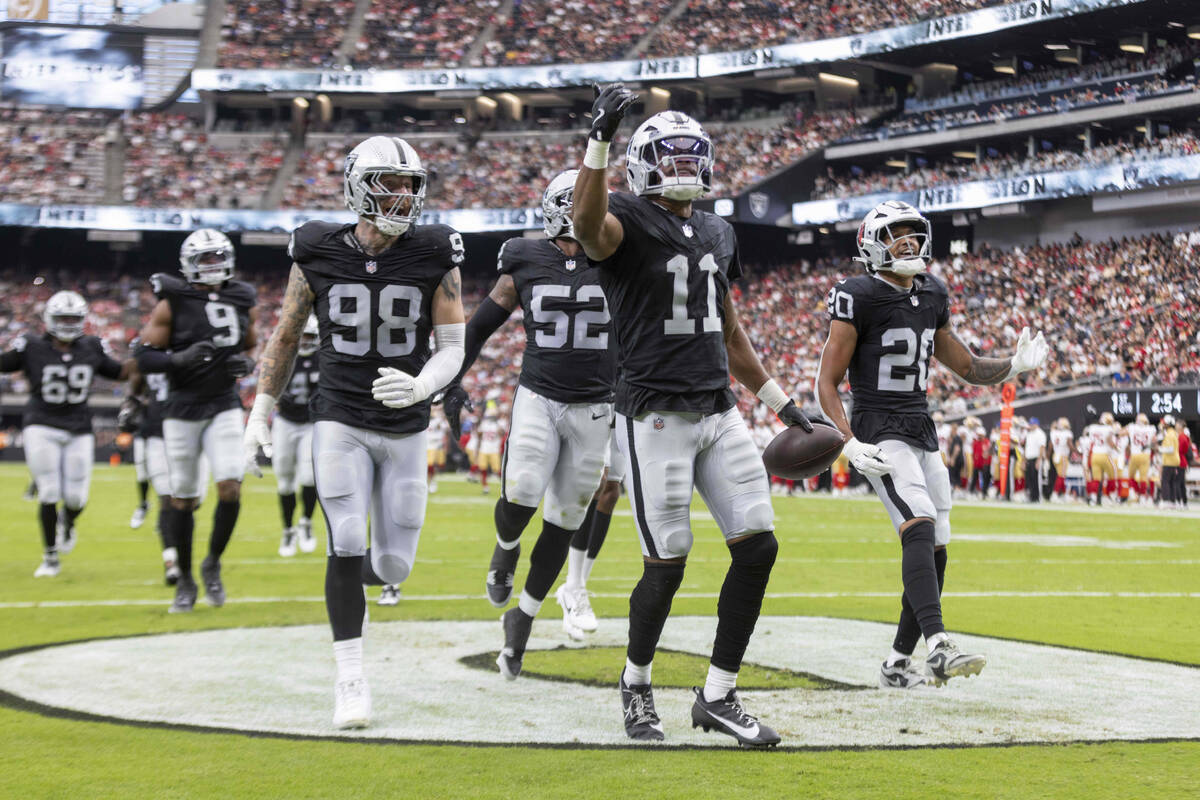 Raiders’ Jeremy Chinn honored by NFLPA before Commanders game | Raiders News