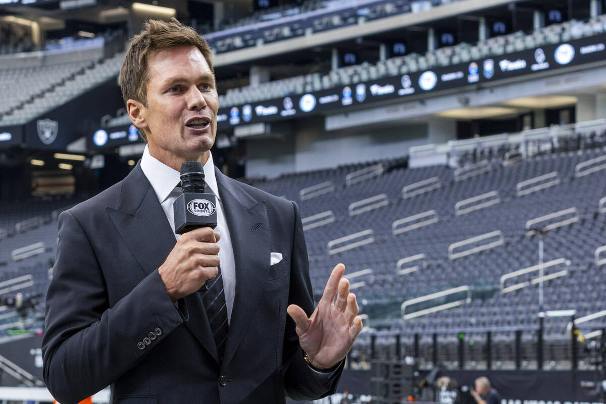 Tom Brady, Raiders would be better off if he left Fox | Adam Hill | Sports