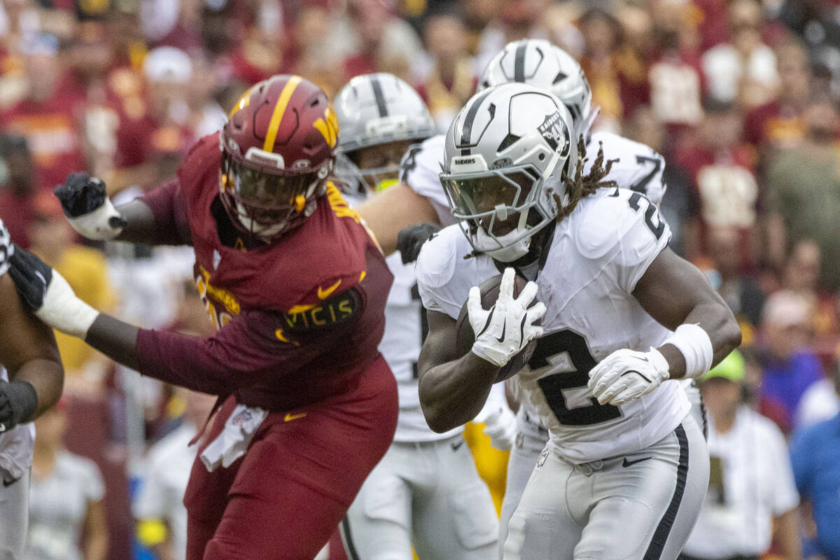 Raiders-Bears betting: Sharp money moves total for NFL Week 4 matchup | Betting