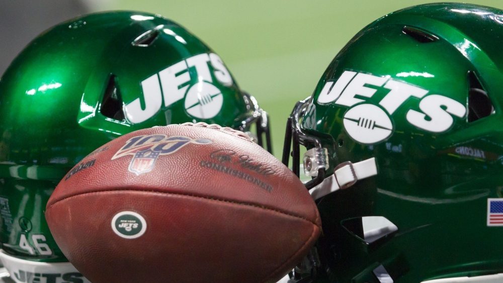 New York Jets guard Alijah Vera-Tucker tears tricep, may miss upcoming season | KKGK, KLAV, KWWN, KRLV (LVSN)