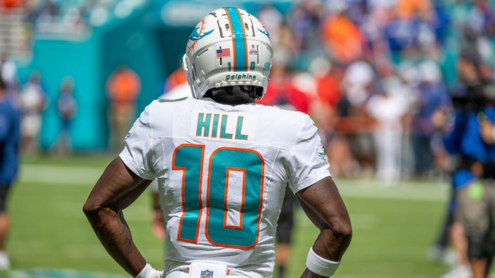 Tyreek Hill left off Dolphins’ 2025 captains list following controversy last season | KKGK, KLAV, KWWN, KRLV (LVSN)