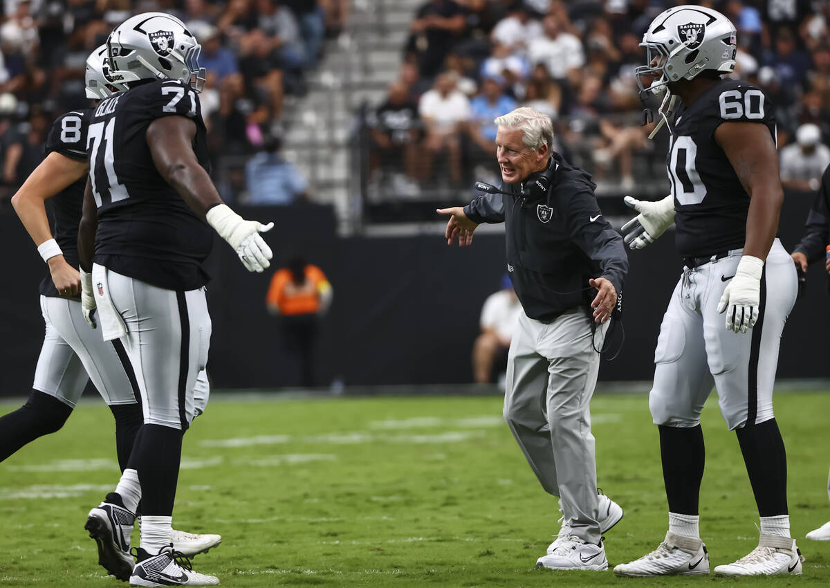 Bettors deal Las Vegas sportsbook losing day in NFL Week 6 | Todd Dewey | Sports