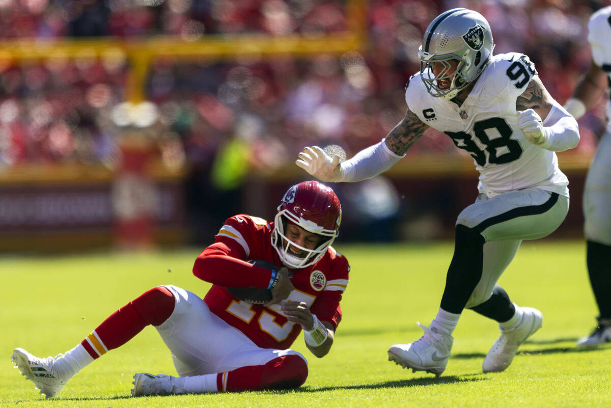 Raiders don’t plan to trade star Maxx Crosby before Nov. 4 deadline | Raiders News