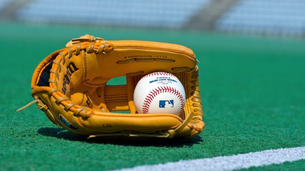 ALDS: Mariners beat Tigers 8-4 in Game 3; Yankees defeat Blue Jays with 9-6 comeback win | KKGK, KLAV, KWWN, KRLV (LVSN)