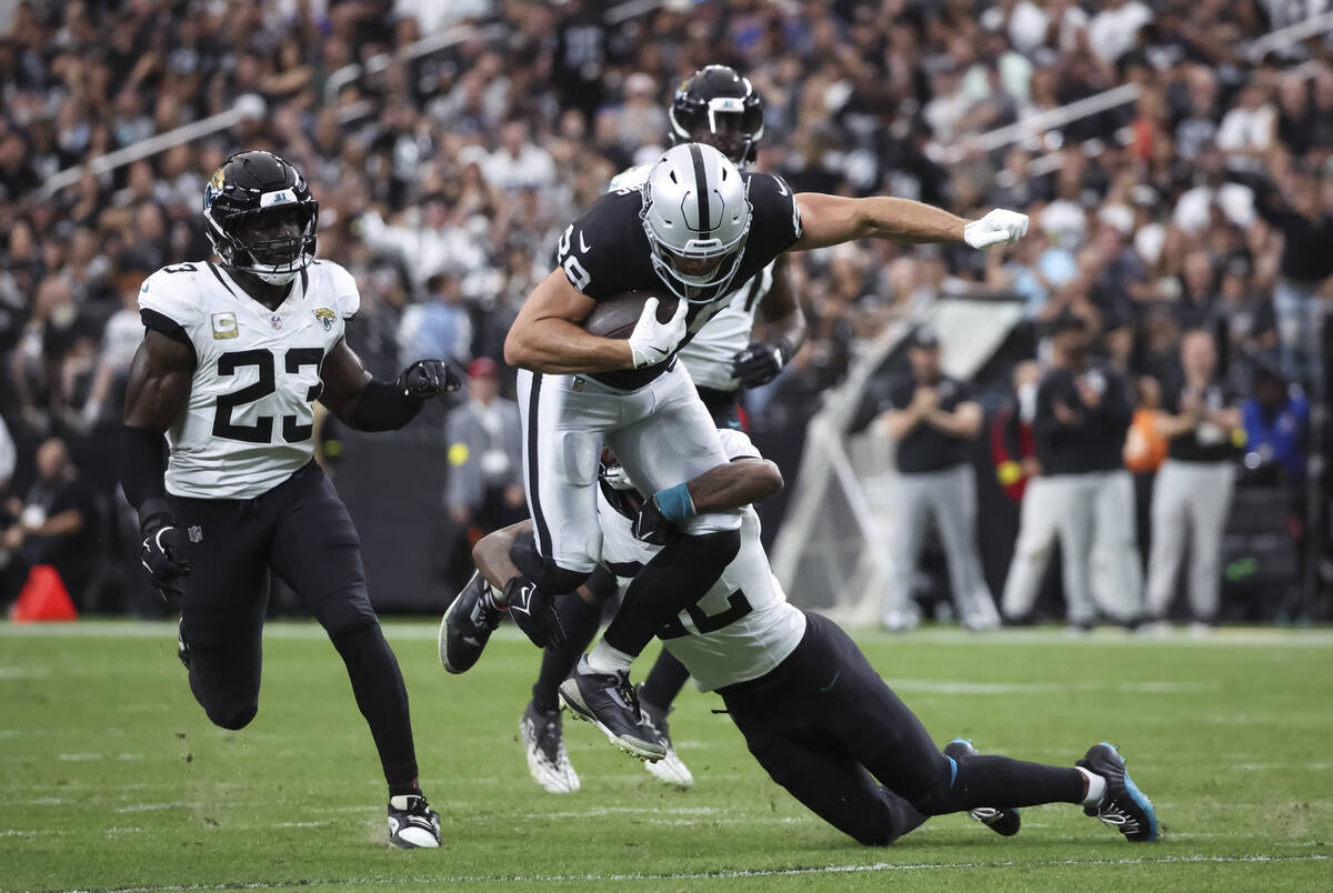Raiders lose to Jaguars on failed 2-point conversion attempt in overtime | Raiders News