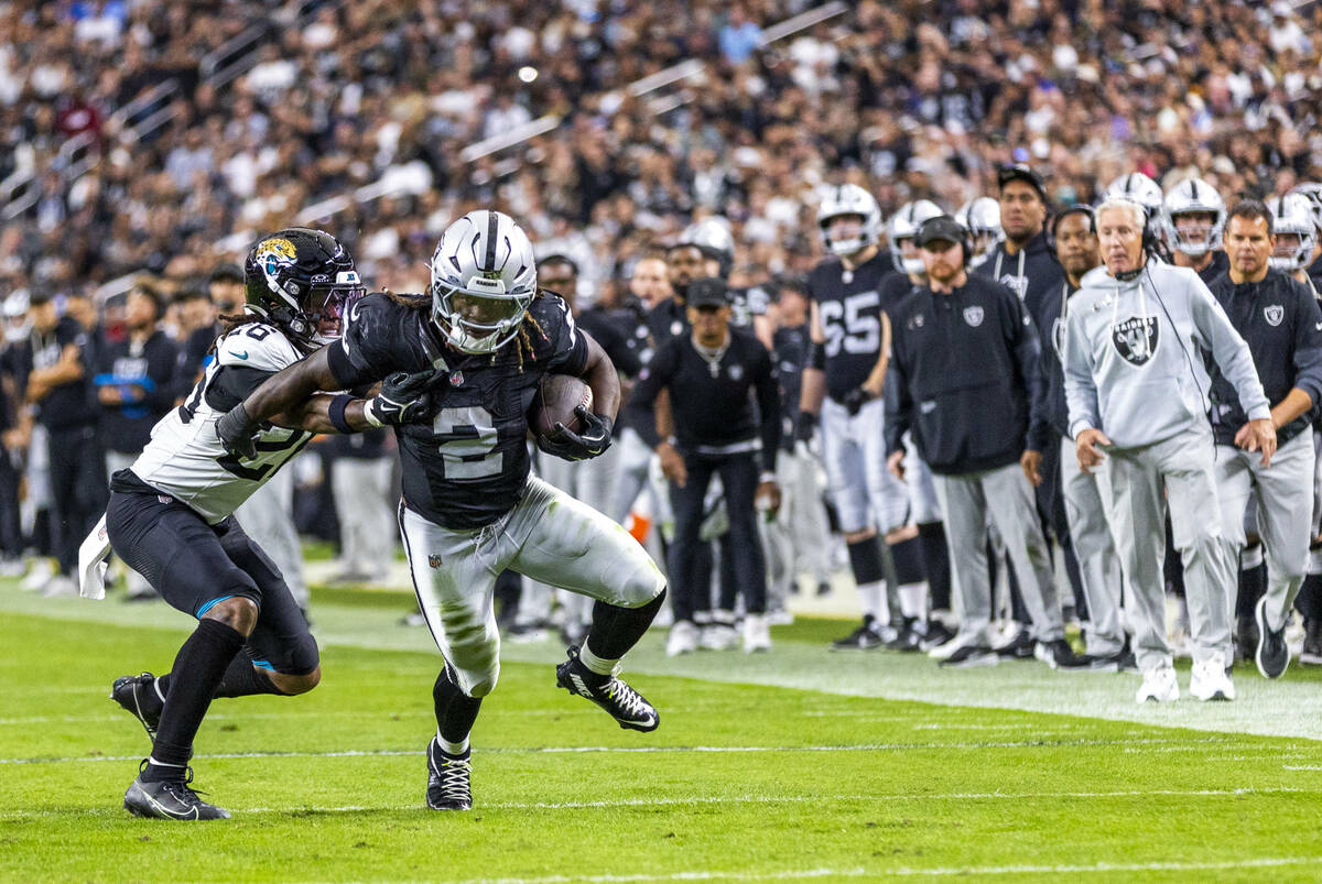Raiders’ Ashton Jeanty underutilized in overtime loss to Jaguars in Week 9 | Raiders News